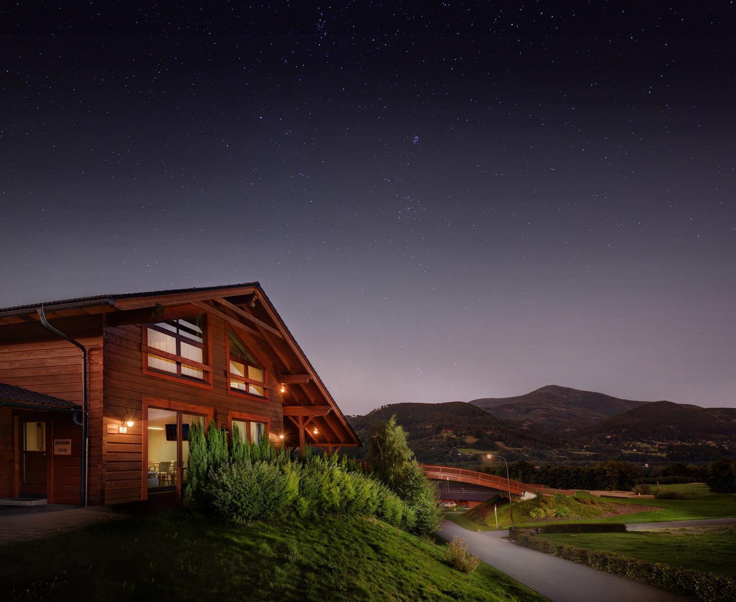 Green Inn Hotel 4*