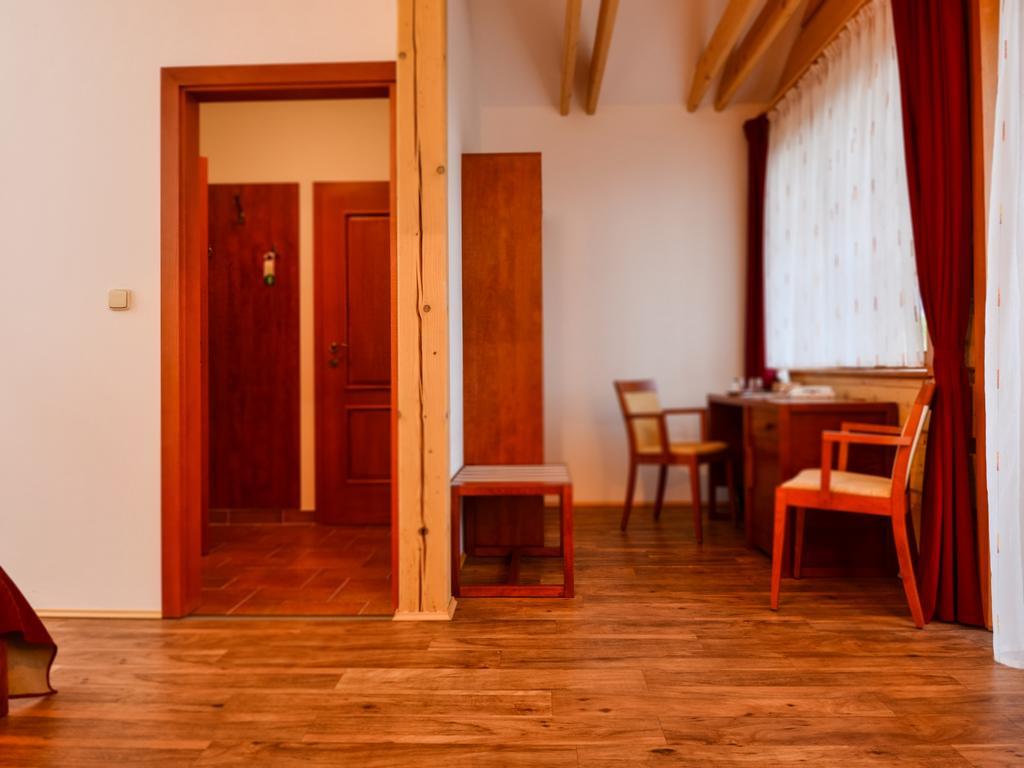 Green Inn Hotel 4*