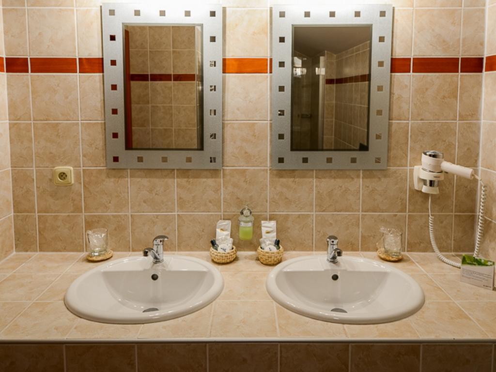Hotel Green Inn Hotel Ostrawica