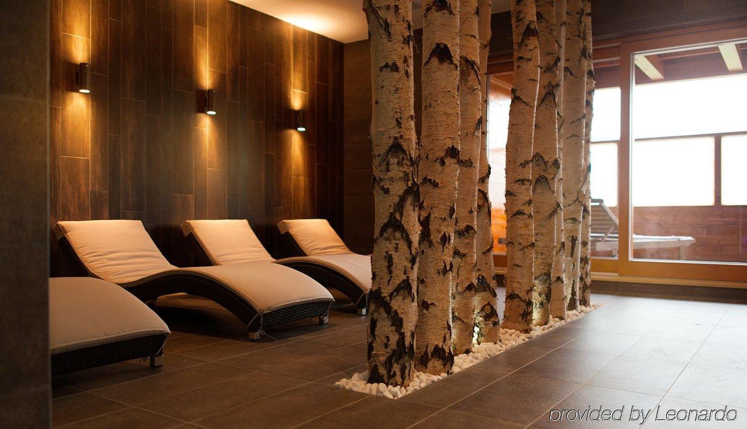 Green Inn Hotel 4*