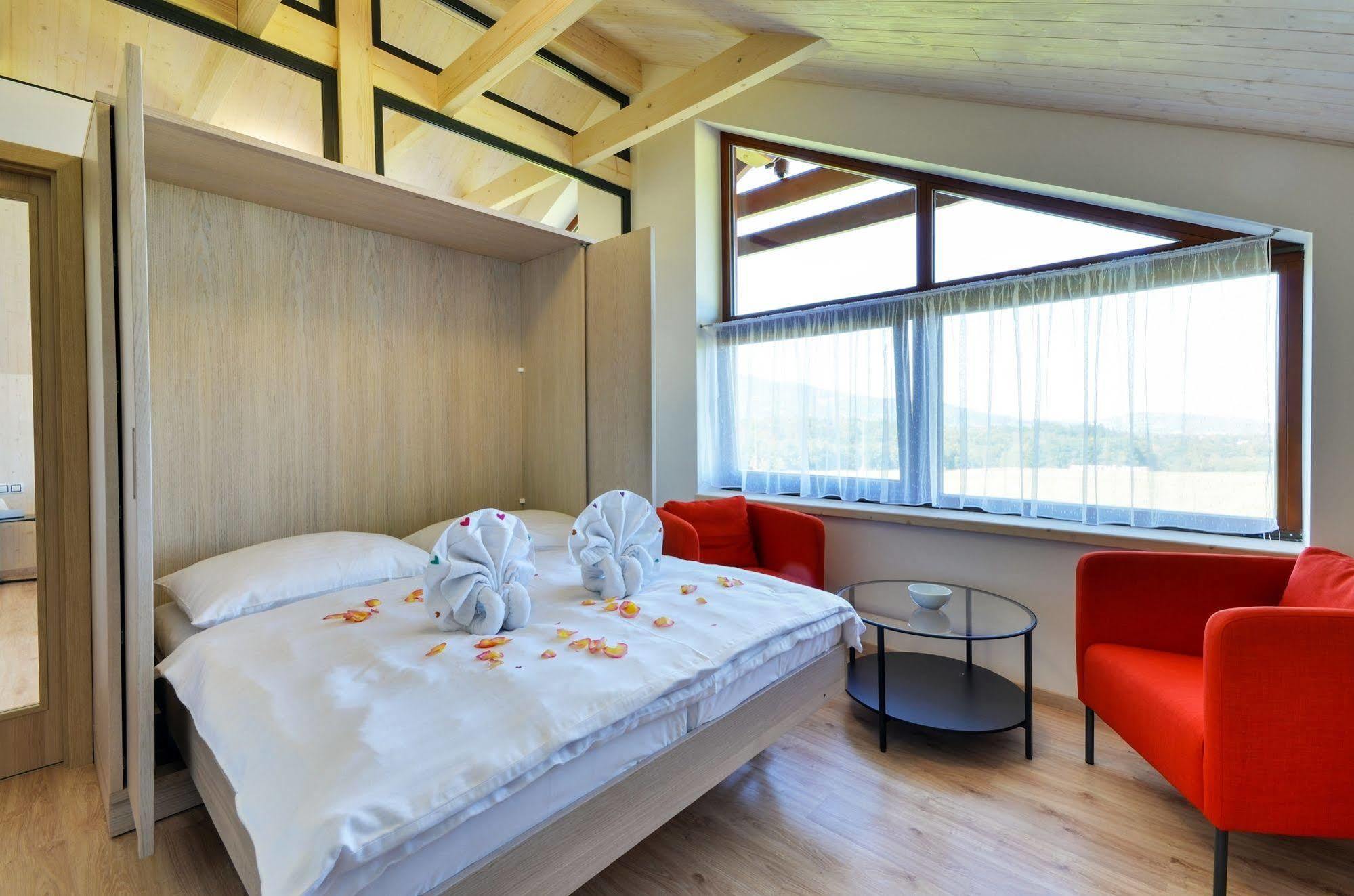 Green Inn Hotel 4* Ostrawica