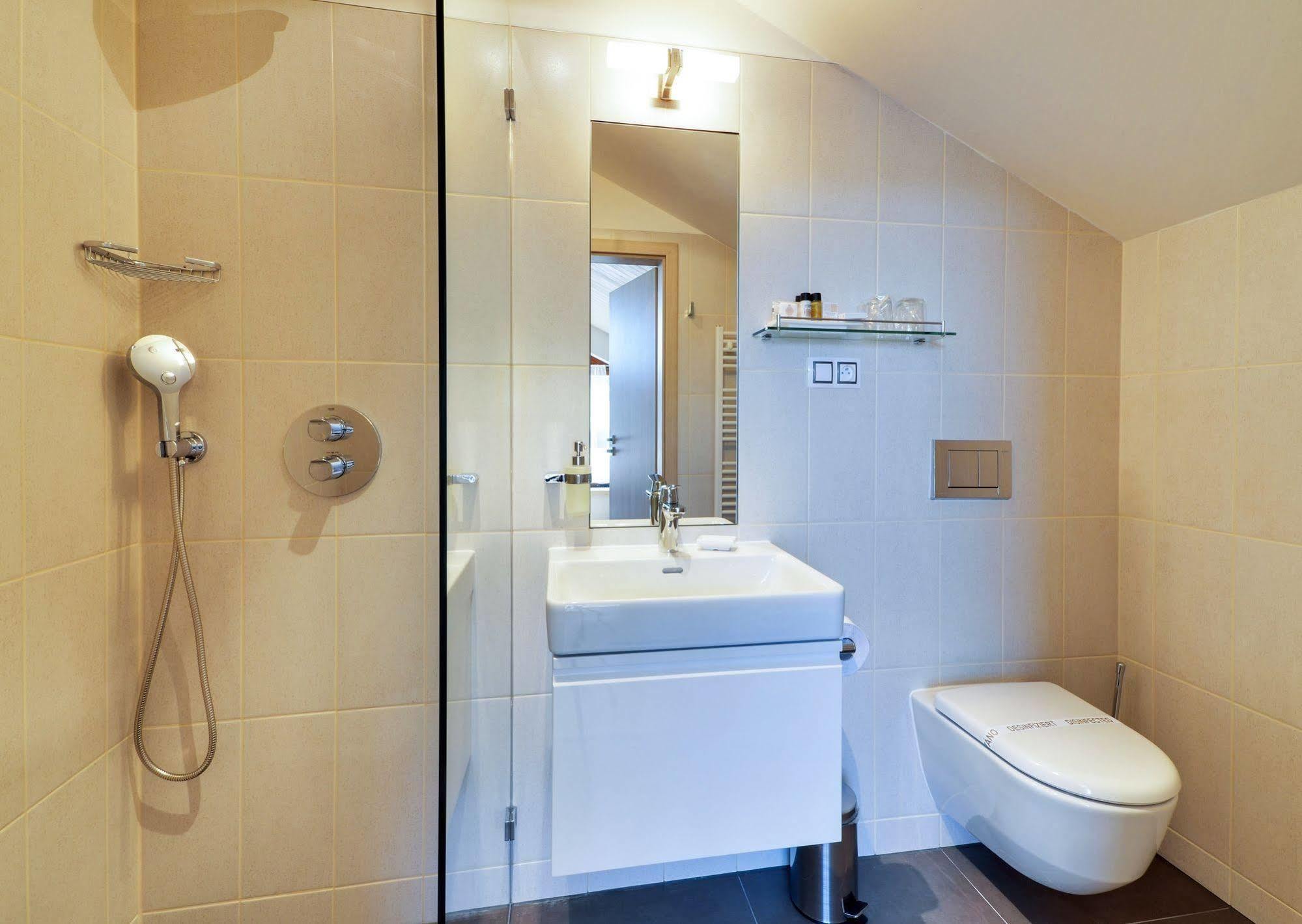 Hotel Green Inn Hotel Ostrawica
